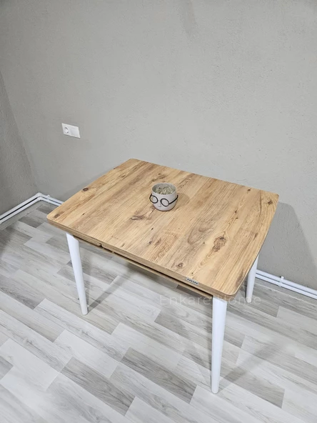 Enkare Çam Desenli Küçük Mdf Masa, Beyaz Ayaklı, Açılabilir Mutfak Masası, 4 Kişilik Yemek Masası - 4