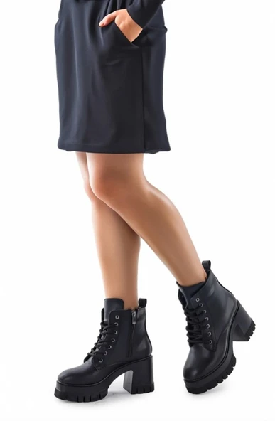 Feles Yüksek Kalın Taban 9 cm Bağcıklı Kadın Bot ürün görseli