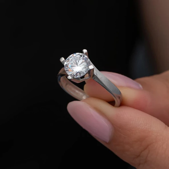 4 Tırnaklı Zirkon Taşlı Gümüş Tektaş Yüzük - 2