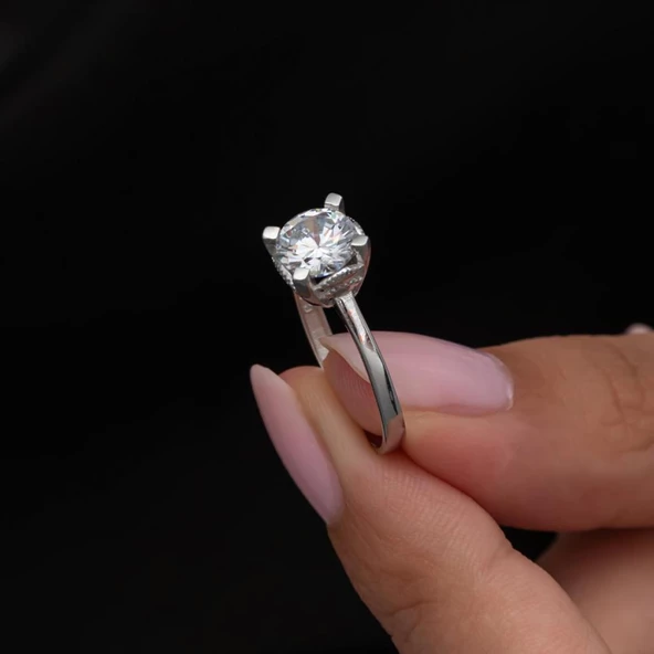 4 Tırnaklı Zirkon Taşlı Gümüş Tektaş Yüzük - Resim 3