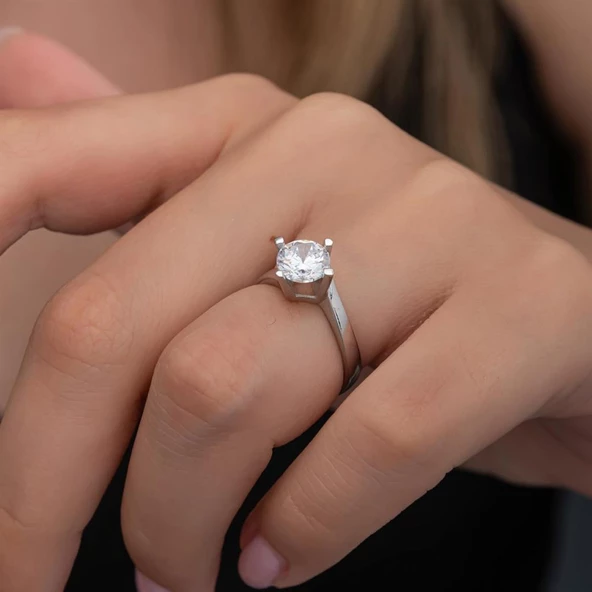 4 Tırnaklı Zirkon Taşlı Gümüş Tektaş Yüzük - 4