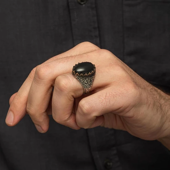 Siyah Oniks Taşlı Oyma Motifli 925 Gümüş Yüzük - Resim 4
