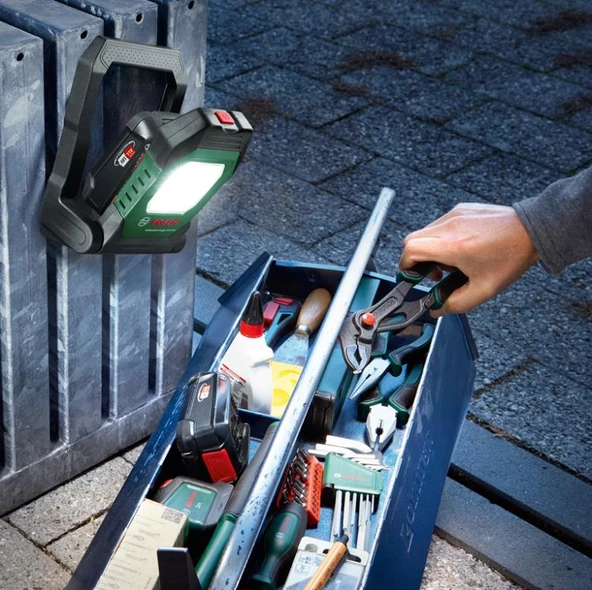 Bosch Üniversal Worklight 18V-2100 Solo - 3