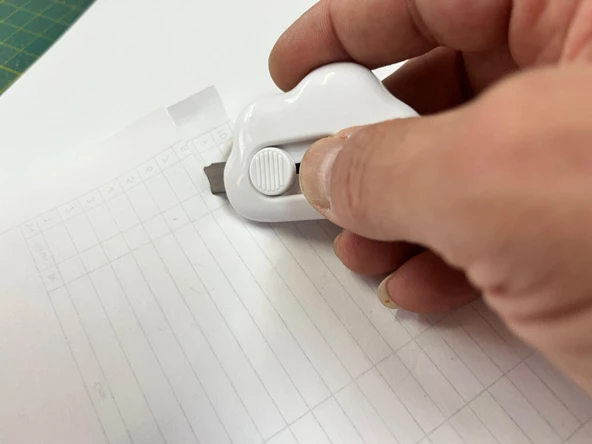 SRTfootcare (50 ADET) BEYAZ Taşınabilir Sevimli Bulut Şeklinde Falçata - Maket Bıçağı - 4