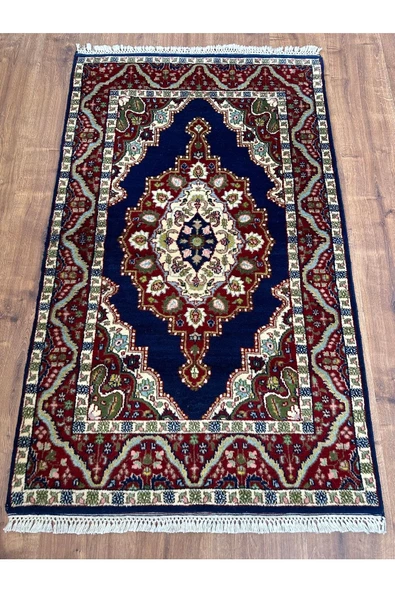 El Dokuma Iran Halısı Seccade 83x140 Lacivert Göbekli %100 Yün Halı !