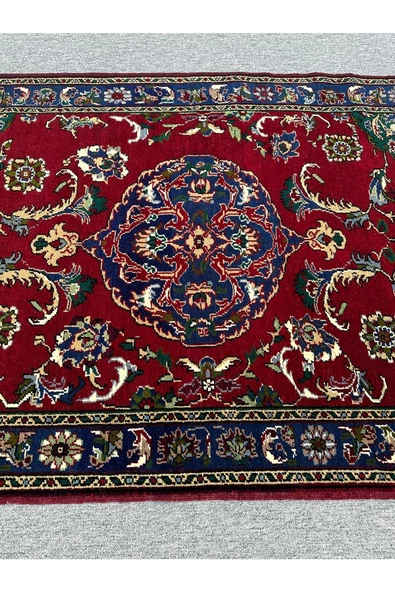 El Dokuması Çeyiz Halısı 125x190 Göbekli Kırmızı Lacivert %100 Yün Halı ! - Resim 3