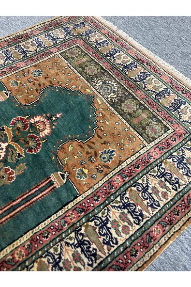 El Dokuma Sıfır Bünyan Halısı Seccade 87x140 Floş İpek Namazlık - 5