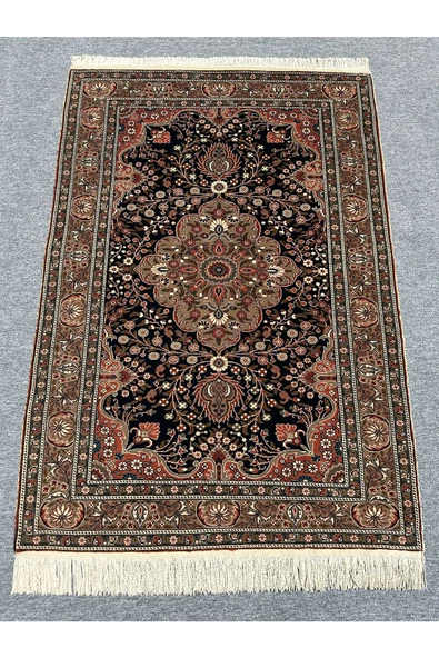 El Dokuma Sıfır Bünyan Halısı 123x180 Koyu Yeşil Sık Dokuma %100 Yün Halı ürün görseli