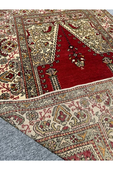 El Dokuma 107x171 Bürüngüz Seccade Namazlık %100 Yün Kırmızı Ince Seccade - 3