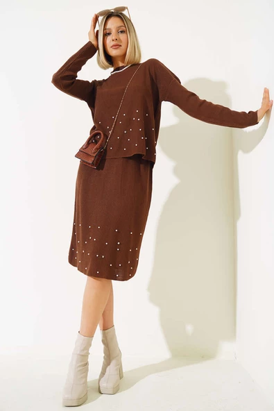 İnci Süslemeli Etekli Triko İkili Takım Kahve