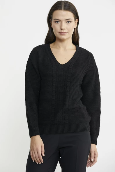 Motif Detaylı V Yaka Yünlü Triko Kazak - Siyah - Resim 3