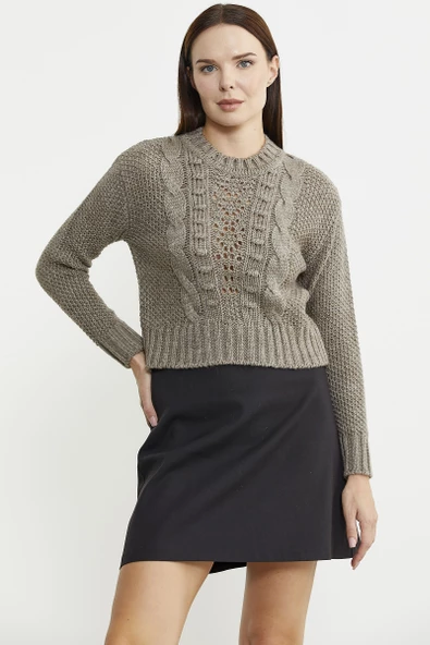 Saç Örgü Motifli Crop Yünlü Triko Kazak - Açık Kahve - Resim 3