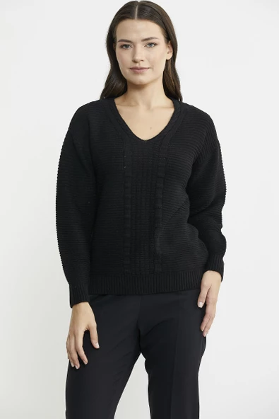 Motif Detaylı V Yaka Yünlü Triko Kazak - Siyah - Resim 4