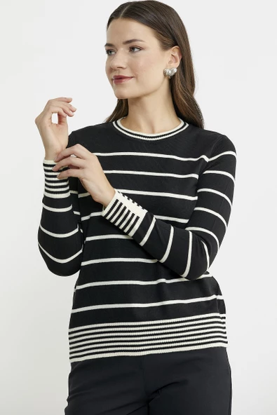 Sıfır Yaka Çizgili Triko Kazak - Siyah - Resim 5