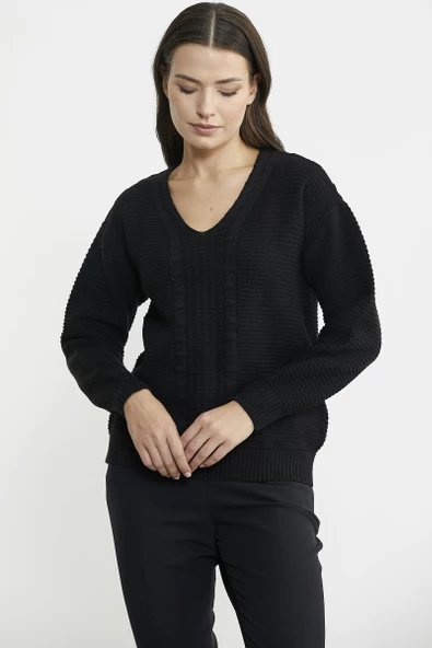 Motif Detaylı V Yaka Yünlü Triko Kazak - Siyah - Resim 2