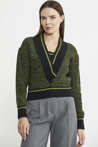 Derin V Bantlı Yünlü Triko Kazak - Siyah - 3