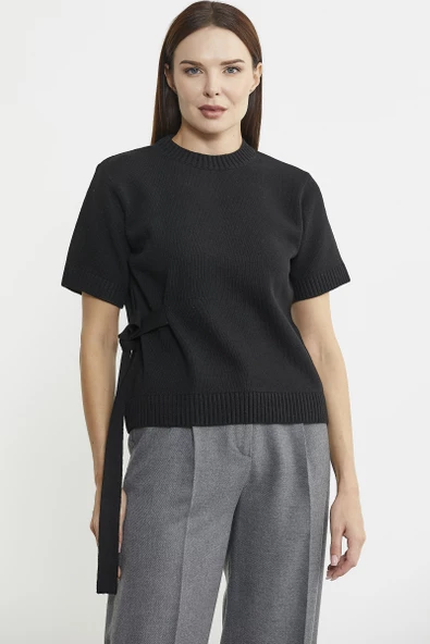 Kuşaklı Kısa Kol Yünlü Triko Kazak - Siyah ürün görseli