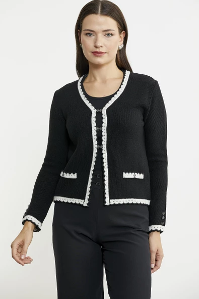 Dilimli Yaka Detaylı Kısa Yün Triko Hırka - Siyah - Resim 4