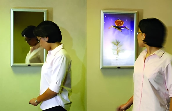 Aynalı Reklam Panosu - Çerçeveli - 5