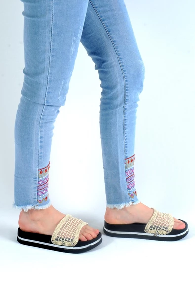 Poliva 1720 Nakışlı Günlük Kadın Terlik - Resim 2