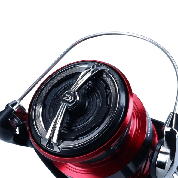 Daiwa Ninja LT 23 3000 C XH Spin Olta Makinesi - Resim 2