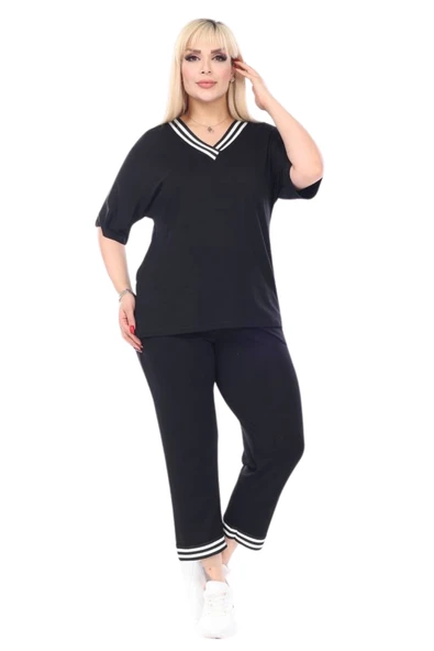 Melsay Butik Siyah V Yaka Şerit Detaylı Kısa Kollu Beli Lastikli Kapri Takım ürün görseli 1