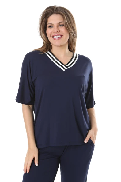 Melsay Butik Lacivert V Yaka Şerit Detaylı Kısa Kollu Beli Lastikli Kapri Takım - 3