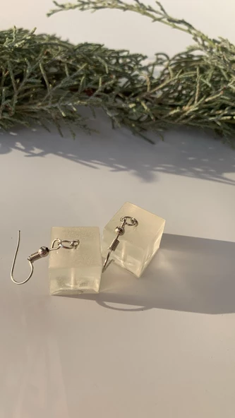 Fosforlu Neon Parlak Mavi Renk Gümüş Aksesuarlı Küpe Küp Şekil El Yapımı Epoksi Hediyelik - Resim 5