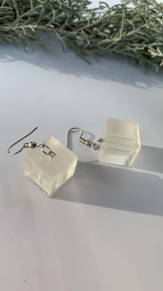 Fosforlu Neon Parlak Mavi Renk Gümüş Aksesuarlı Küpe Küp Şekil El Yapımı Epoksi Hediyelik - Resim 2