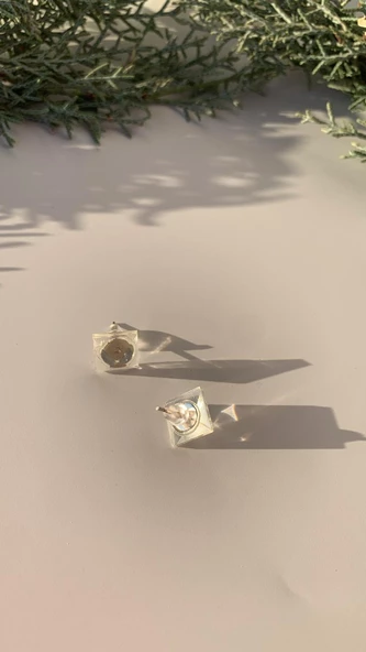 Fosforlu Neon Parlak Mavi Renk Gümüş Aksesuarlı Küpe Kare Elmas Şekil El Yapımı Epoksi - Resim 2