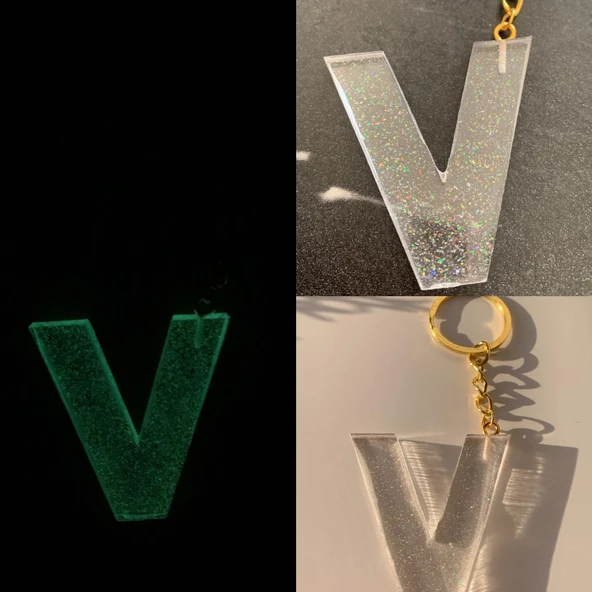 V Harfi Fosforlu Neon Yeşil Renk Parlak Simli Gold Aksesuarlı Anahtarlık El Yapımı Epoksi Hediyelik ürün görseli