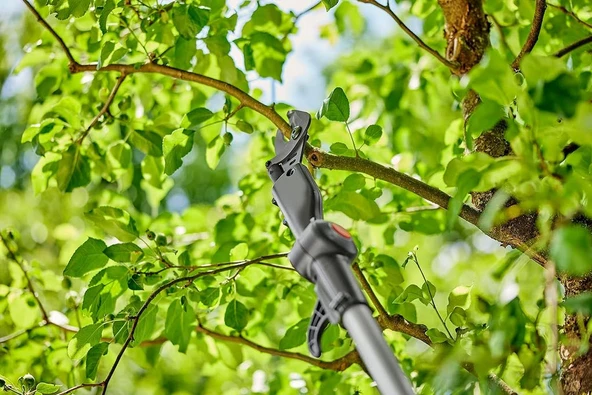 Gardena 14776-20 Akülü Teleskopik Yüksek Dal Makası Highcut 360/18v P4a Set - 7