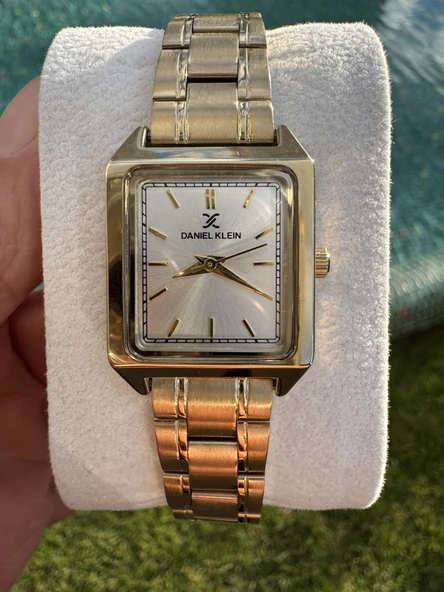 DANIEL KLEIN DKF.2315A GOLD RENK KÖŞELİ KADIN KOL SAATİ - Resim 3