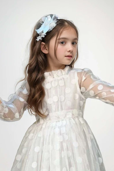 Kız Çocuk Boydan Üzeri Puantiye Detaylı Kolları Şeffaf Tül Beyaz Elbise - Resim 6