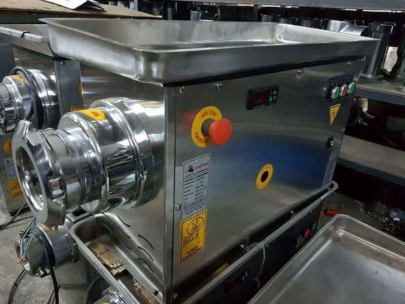 Çağdaş 32 Numara Soğutuculu Et Kıyma Makinası SPMS-32 - Resim 3