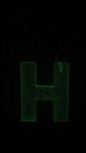 H Harfi Fosforlu Neon Yeşil Renk Parlak Simli Gold Aksesuarlı Anahtarlık El Yapımı Epoksi Hediyelik - Resim 6