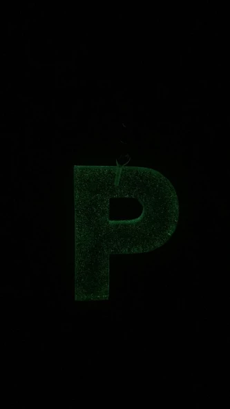P Harfi Fosforlu Neon Yeşil Renk Parlak Simli Gold Aksesuarlı Anahtarlık El Yapımı Epoksi Hediyelik - Resim 4
