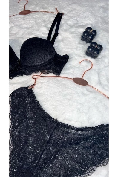 Siyah Dantel İşlemeli Sütyen Takım - 2