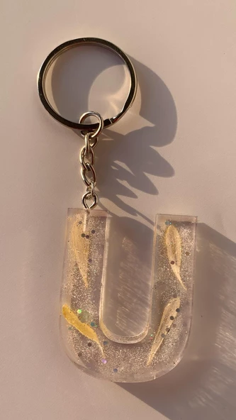 U Harfi Şeffaf Epoksi Simli Kurutulmuş Papatya Yapraklı Gümüş Aksesuarlı Anahtarlık El Yapımı - Resim 3