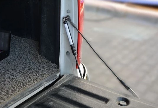 Volkswagen Amarok Arka Kapak - Bagaj Kapağı Amortisörü - 5