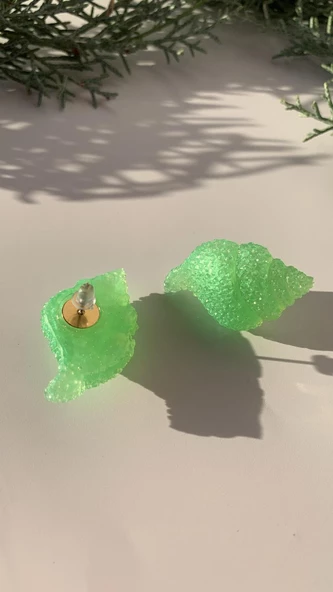 Parlak Fıstık Yeşil Renkli Istiridye Şekilli Küpe Gümüş Aksesuarlı El Yapımı Hediyelik - Resim 3