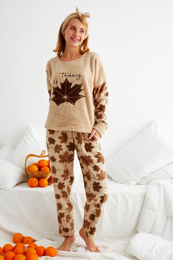 Nisanca Kışlık Polar Yılbaşı Kadın Pijama Takımı- Saç Bandı Hediyeli - 8