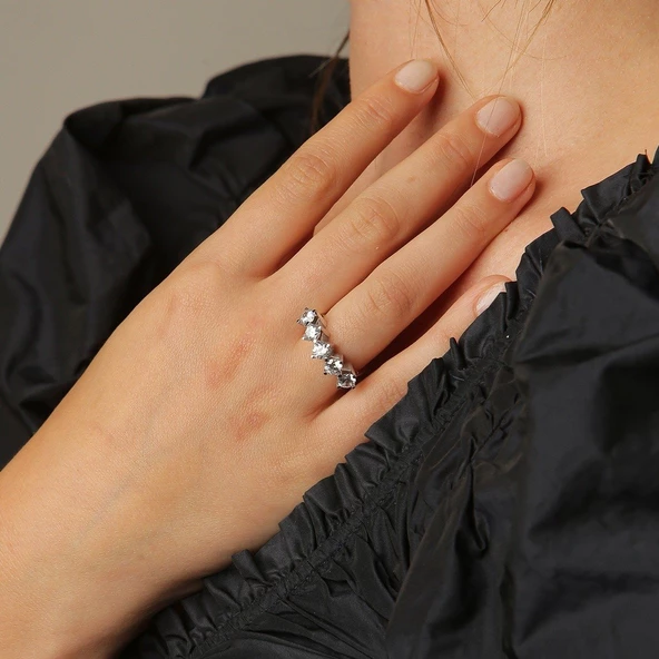 Beyaz Altın Beştaş Yüzük ürün görseli 1