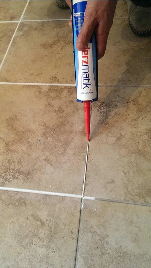 Derzmatik Profesyonel Derz Silikon Kartuş 450gr Renk Seçenekli - 4