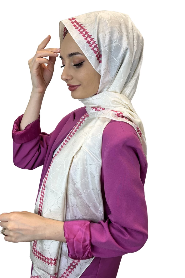 Hint İpek Kazayağı Desenli Monogram Şal 00910  KREM ürün görseli