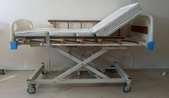 3 Motorlu Abs Tabanca Hasta Karyolası + 4 Parçalı Yatak